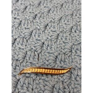 Vintage Monet Goldtone Brooch 2.5 inches